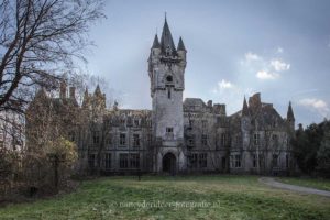 chateau de noisy, urbexlocatie, weeshuis, spookkasteel